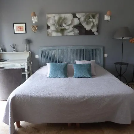 Bastide St Victor A 2,5 Kilometres De Lourmarin Bed & Breakfast Puyvert