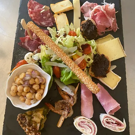 Bastide St Victor A 2,5 Kilometres De Lourmarin Bed & Breakfast