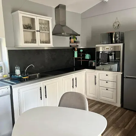 Bastide St Victor A 2,5 Kilometres De Lourmarin Bed & Breakfast *