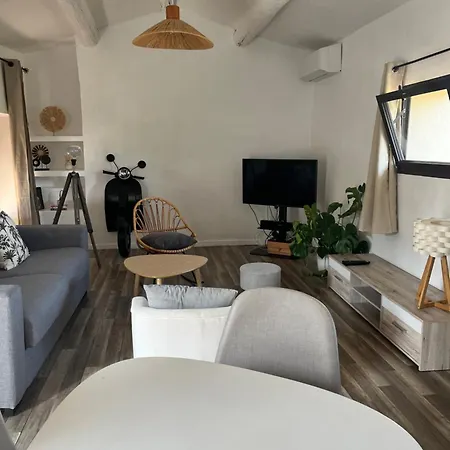 Bed & Breakfast Bastide St Victor A 2,5 Kilometres De Lourmarin *