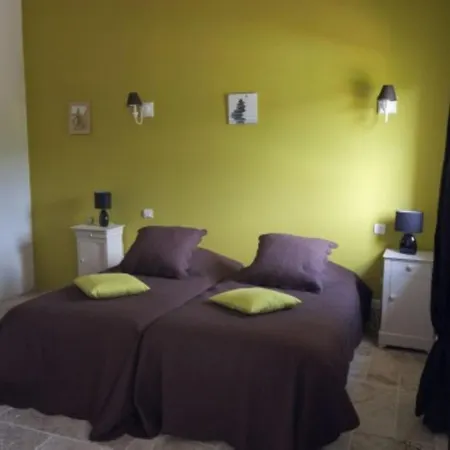Bastide St Victor A 2,5 Kilometres De Lourmarin Bed & Breakfast